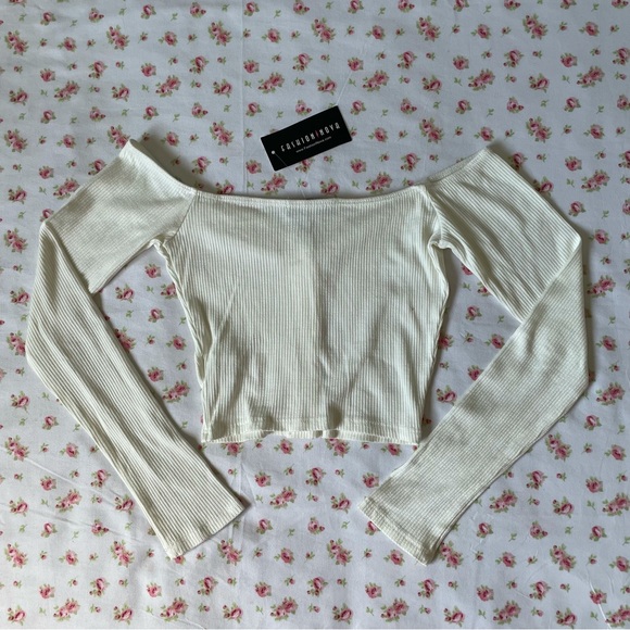 FASHION NOVA - Talk That Talk White Off The Shoulder Button Up Crop Top - Picture 4 of 6